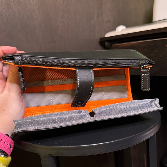 Harley-Davidson Tri-Fold Storage Case with Embossed Logo - Picture 2 of 5